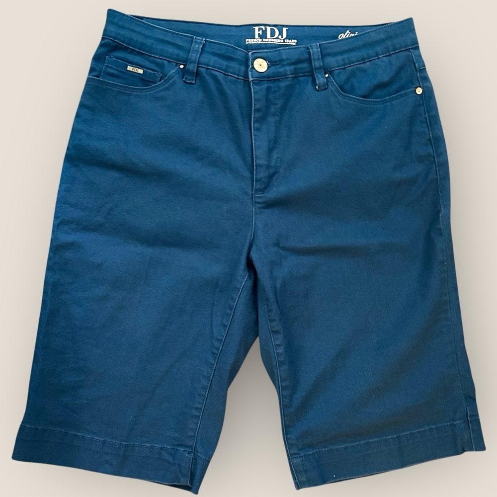 FDJ Olivia Slim Bermuda Shorts Size 8 | Stretch Cotton Blue‎ Mid-Rise